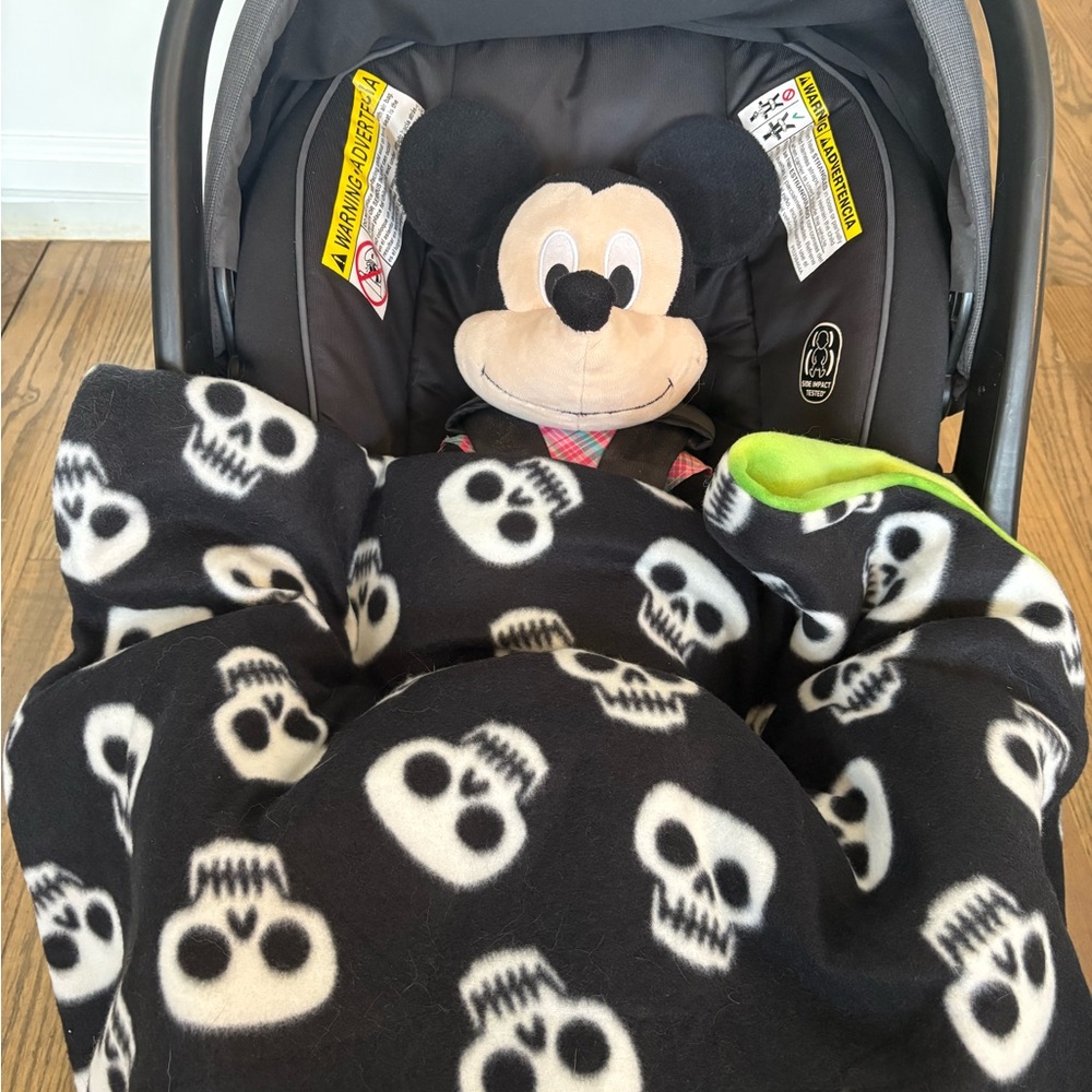 Skull Print Blanket- Blanket